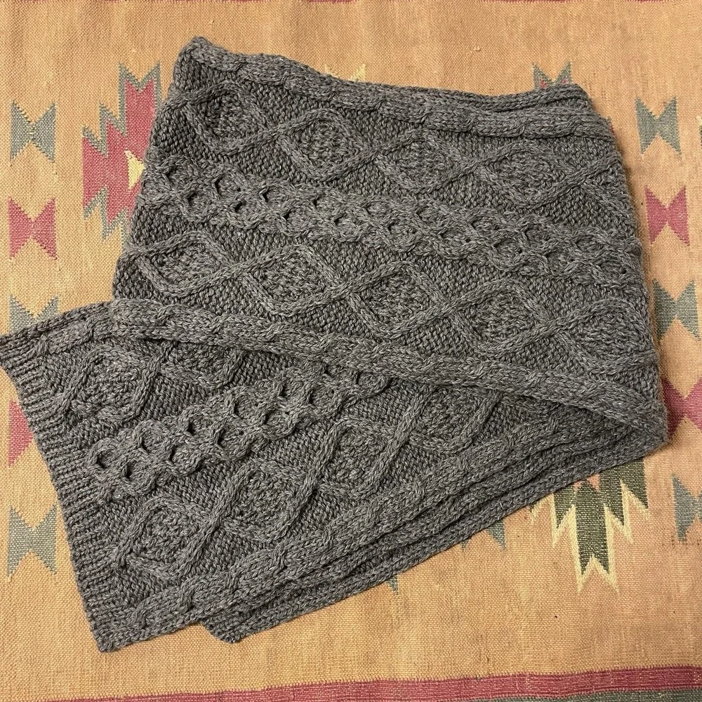 Clan Of Ireland Scarf Womens One Size Gray Merino Wool Cable Knit Aran Winter